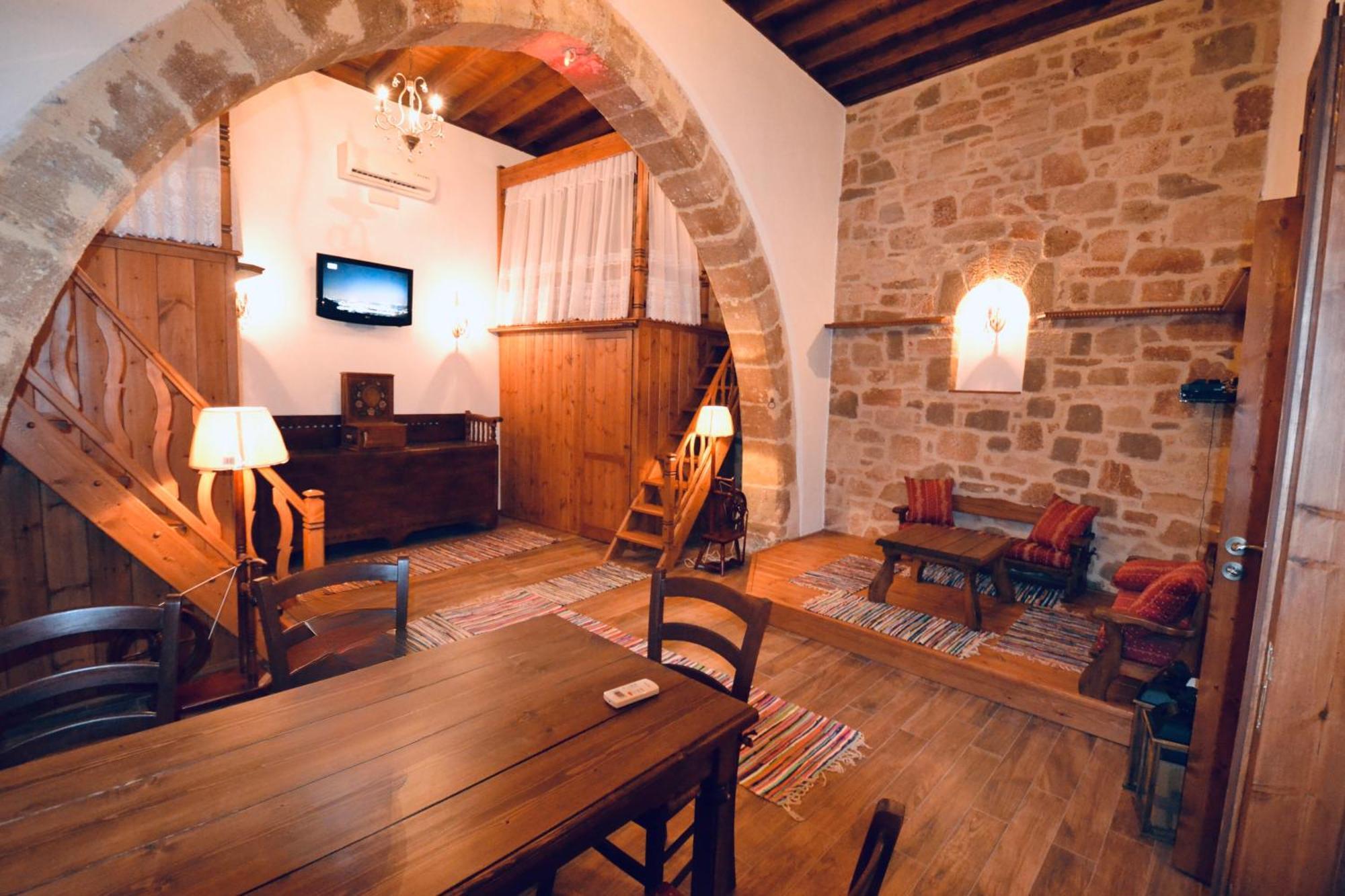Villa Patitiri Traditional House With Hot Tub Archangelos  Zewnętrze zdjęcie
