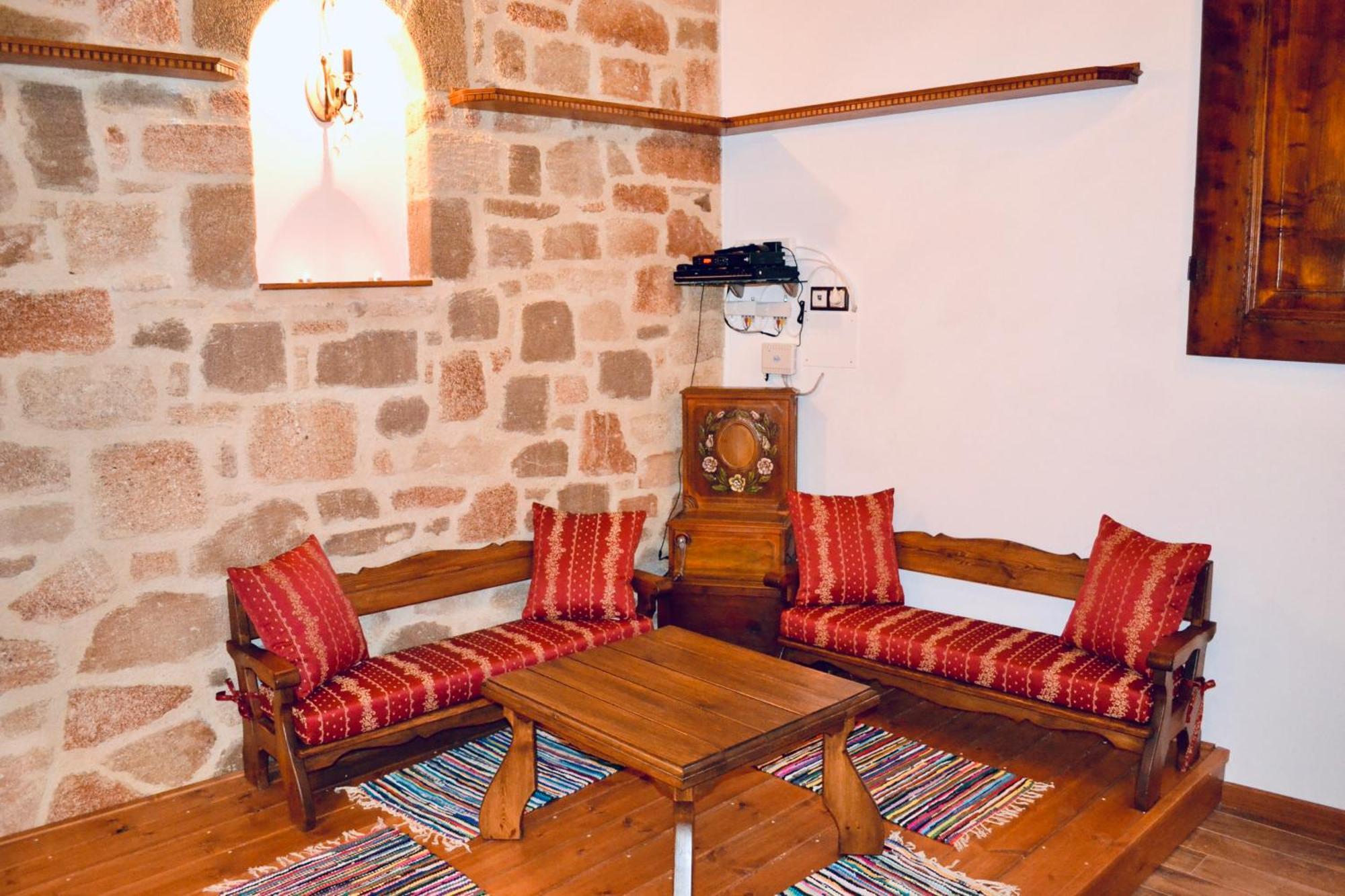 Villa Patitiri Traditional House With Hot Tub Archangelos  Zewnętrze zdjęcie