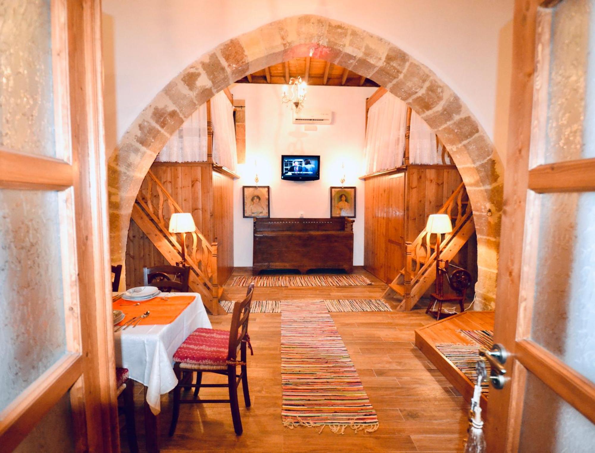 Villa Patitiri Traditional House With Hot Tub Archangelos  Zewnętrze zdjęcie